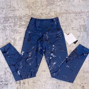 NEW Beyond Yoga Legging